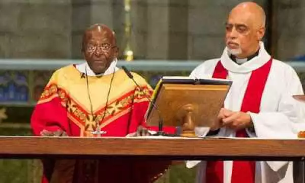 Archbishop Desmond Tutu announces he wants to die by assisted suicide